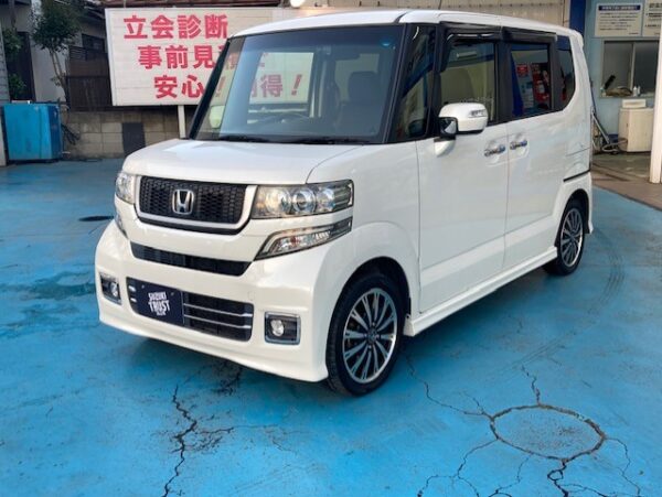ホンダ　N-BOXカスタム