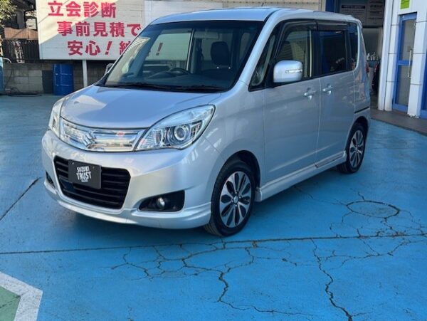 スズキ　ソリオ