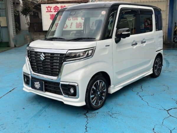 スズキ　スペーシアカスタムハイブリッド
