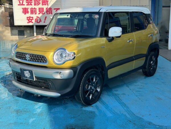 スズキ  クロスビー